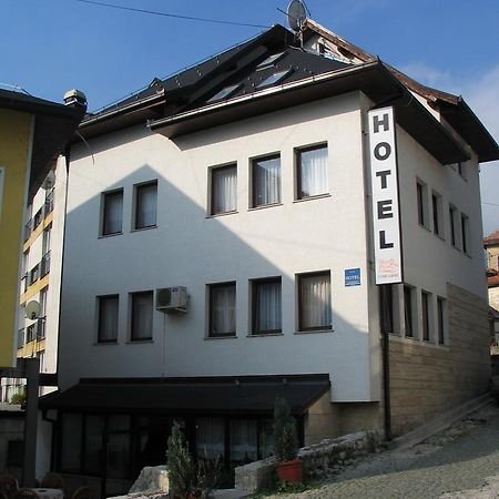 Hotel Stari Grad Яйце Экстерьер фото